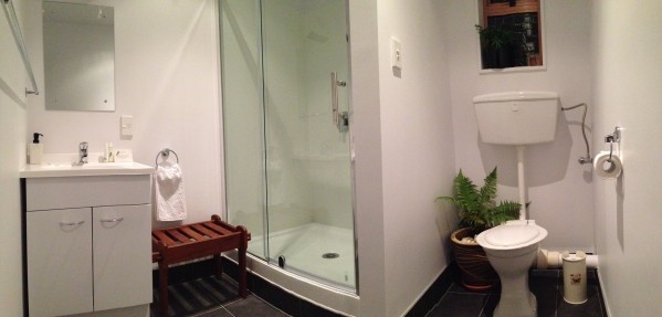 Accommodation ensuite, Kaikoura, NZ